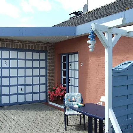 펜션 Ferienhaus Dat Luettje Huus